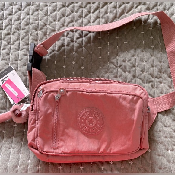 Kipling Handbags - 🎒 Kipling Pink Crossbody Bag w/ Monkey Keychain – NWT 💖